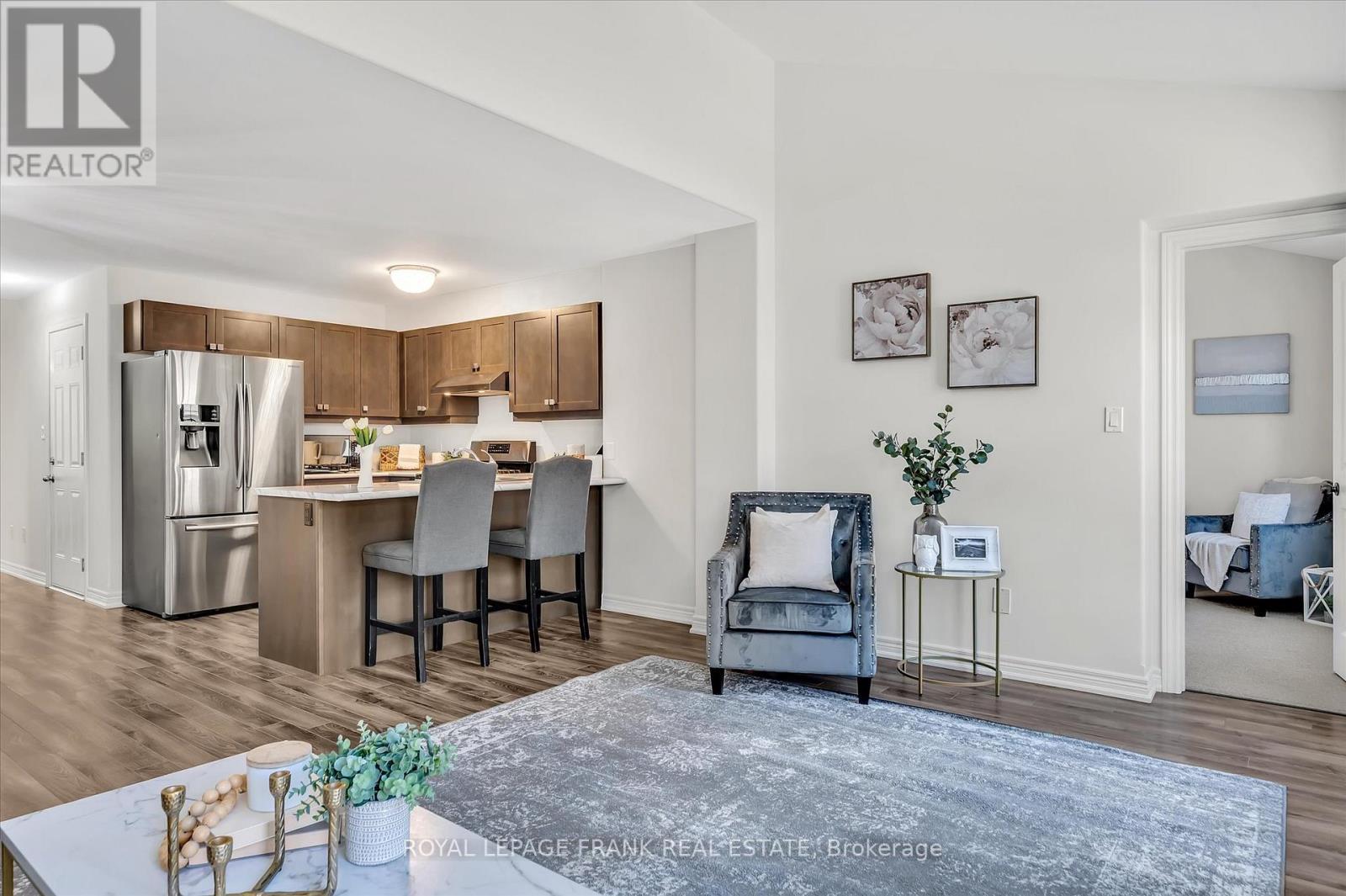 












562 GRANGE WAY

,
Peterborough North (North),




Ontario
K9H0G5

