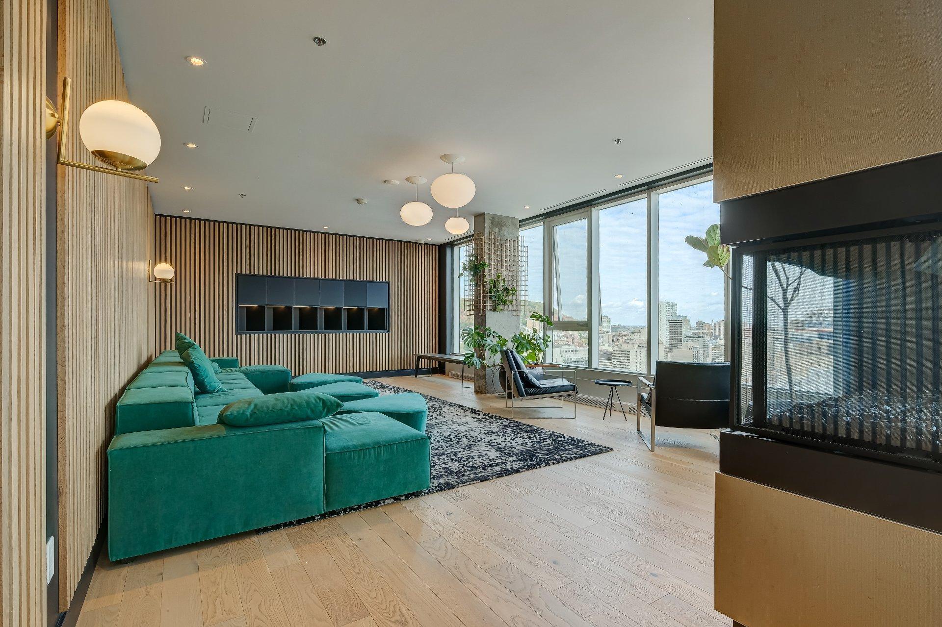 









2300


Rue Tupper

, 2108,
Montréal (Ville-Marie),




QC
H3H0B9

