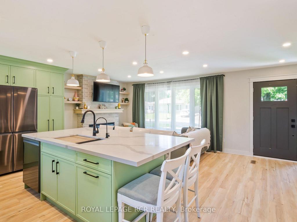 









23


Highland

Drive,
Orangeville,




ON
L9W 2Y2

