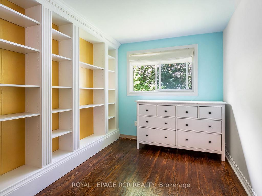 









23


Highland

Drive,
Orangeville,




ON
L9W 2Y2

