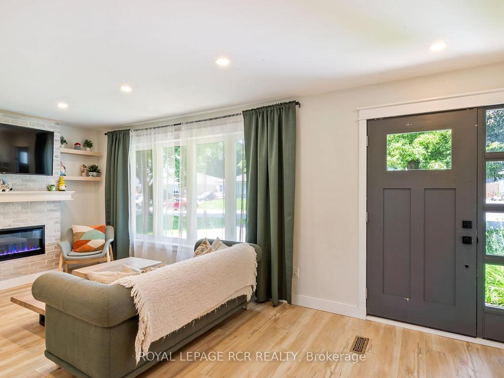 









23


Highland

Drive,
Orangeville,




ON
L9W 2Y2

