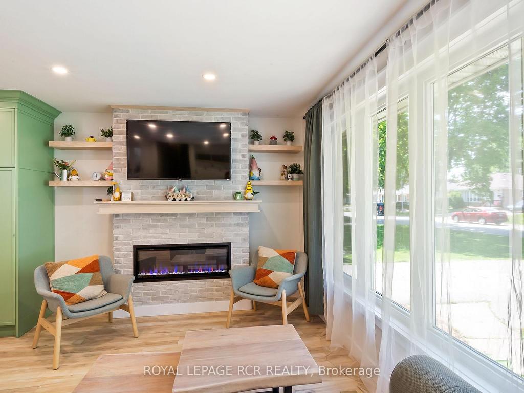 









23


Highland

Drive,
Orangeville,




ON
L9W 2Y2

