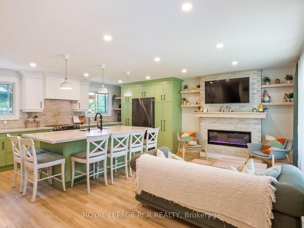 









23


Highland

Drive,
Orangeville,




ON
L9W 2Y2

