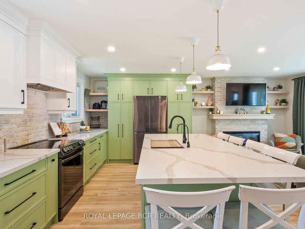 









23


Highland

Drive,
Orangeville,




ON
L9W 2Y2

