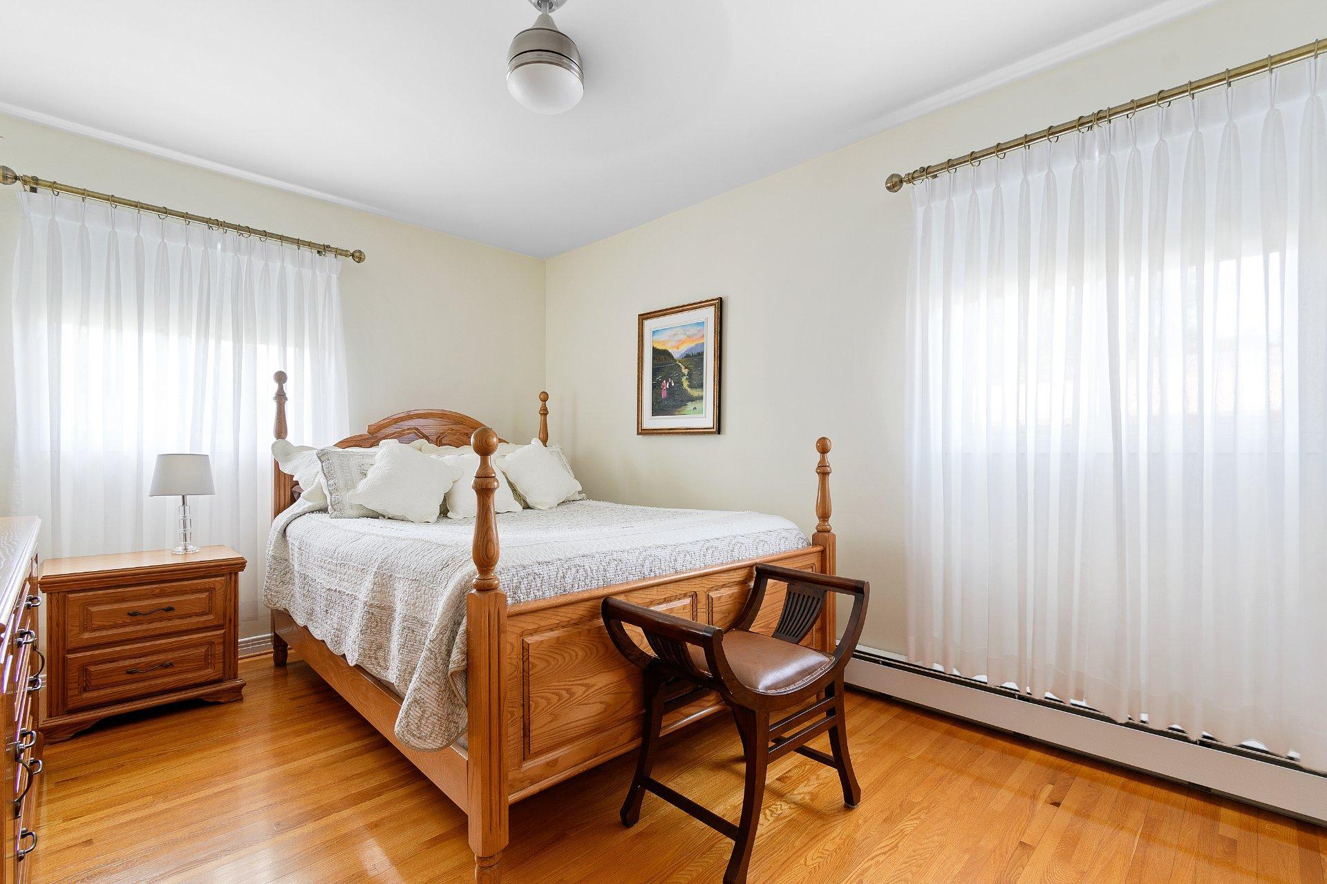 









35


Rue Frost

,
Fort-Coulonge,




QC
J0X1V0

