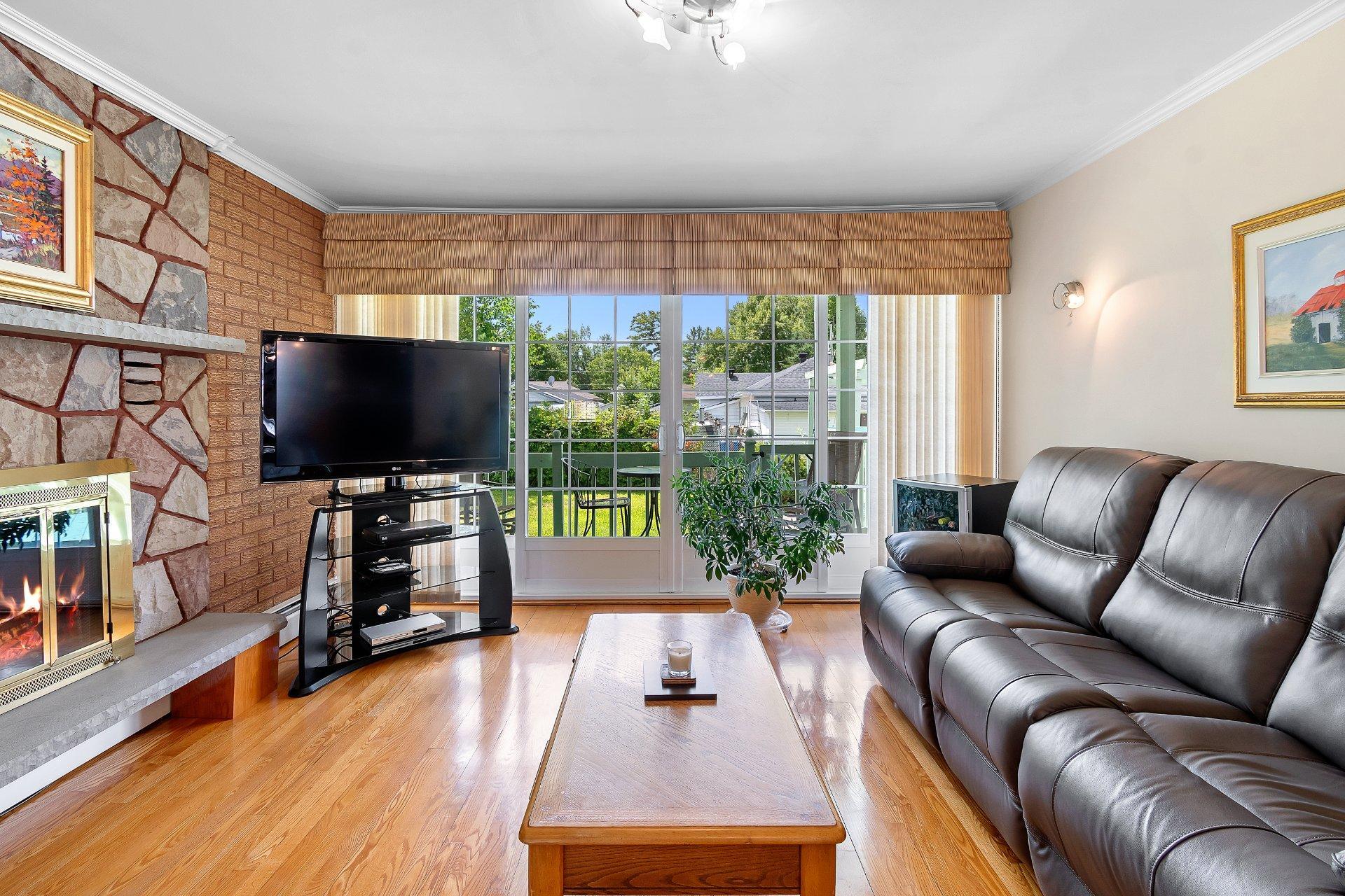 









35


Rue Frost

,
Fort-Coulonge,




QC
J0X1V0

