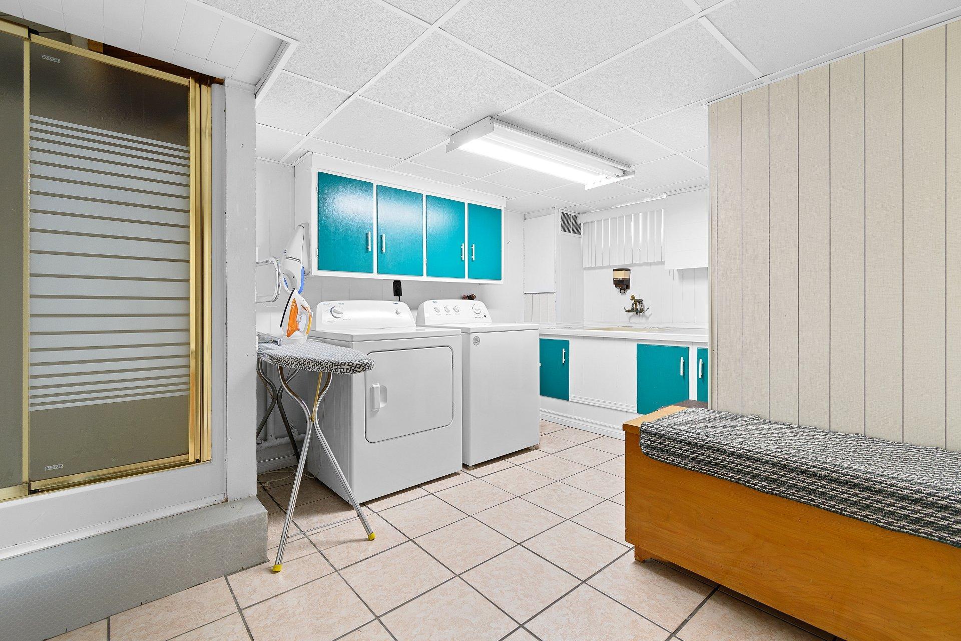 









35


Rue Frost

,
Fort-Coulonge,




QC
J0X1V0

