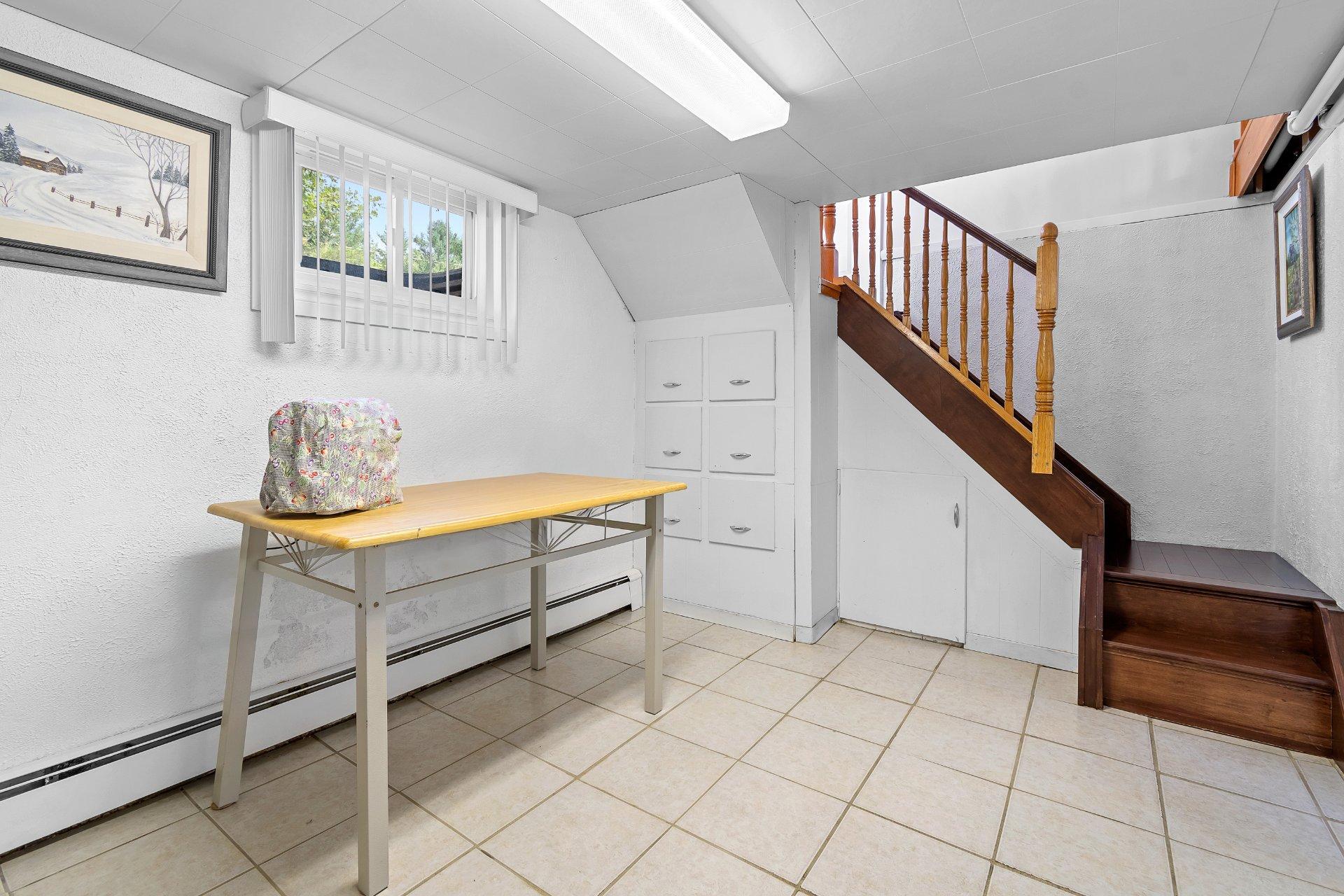 









35


Rue Frost

,
Fort-Coulonge,




QC
J0X1V0

