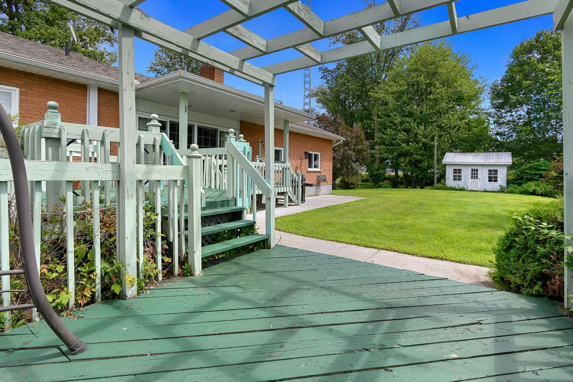 









35


Rue Frost

,
Fort-Coulonge,




QC
J0X1V0

