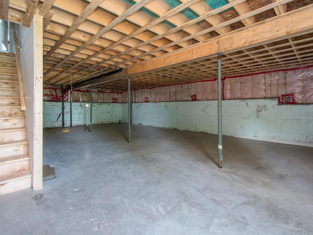 












11 Fourth Street

,
Dartmouth,




NS
B2X 1Y1

