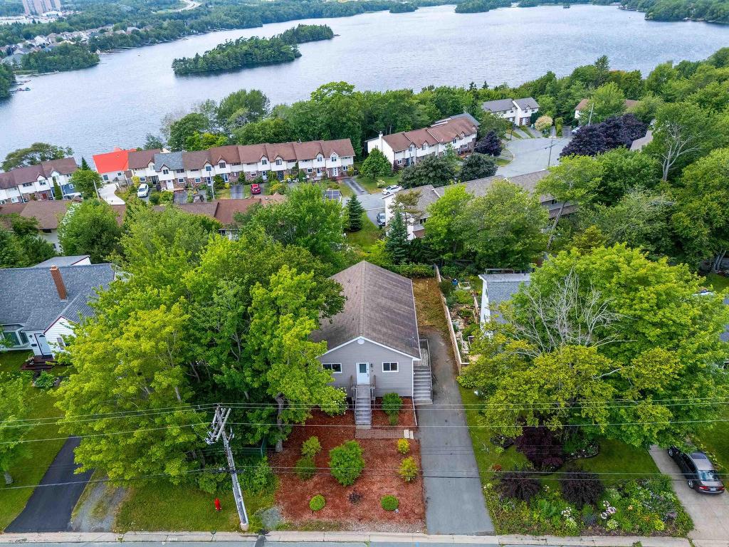 












11 Fourth Street

,
Dartmouth,




NS
B2X 1Y1

