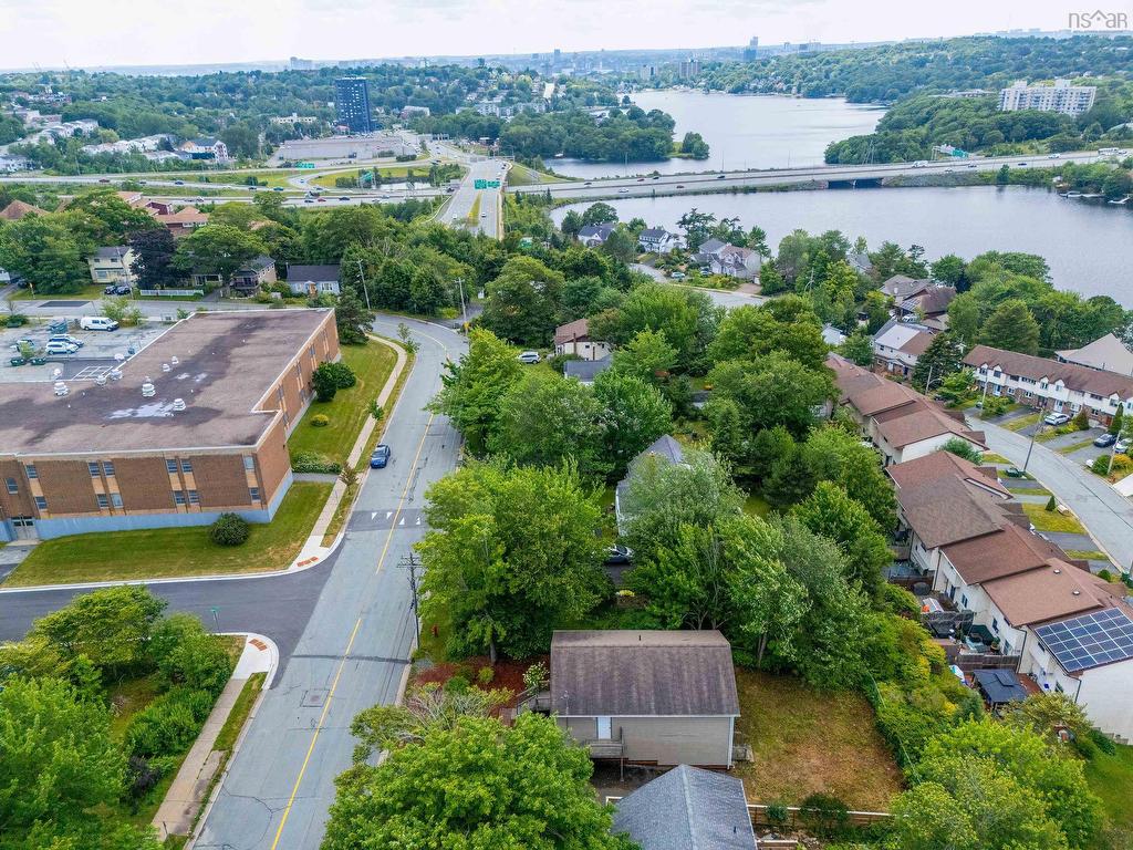 












11 Fourth Street

,
Dartmouth,




NS
B2X 1Y1

