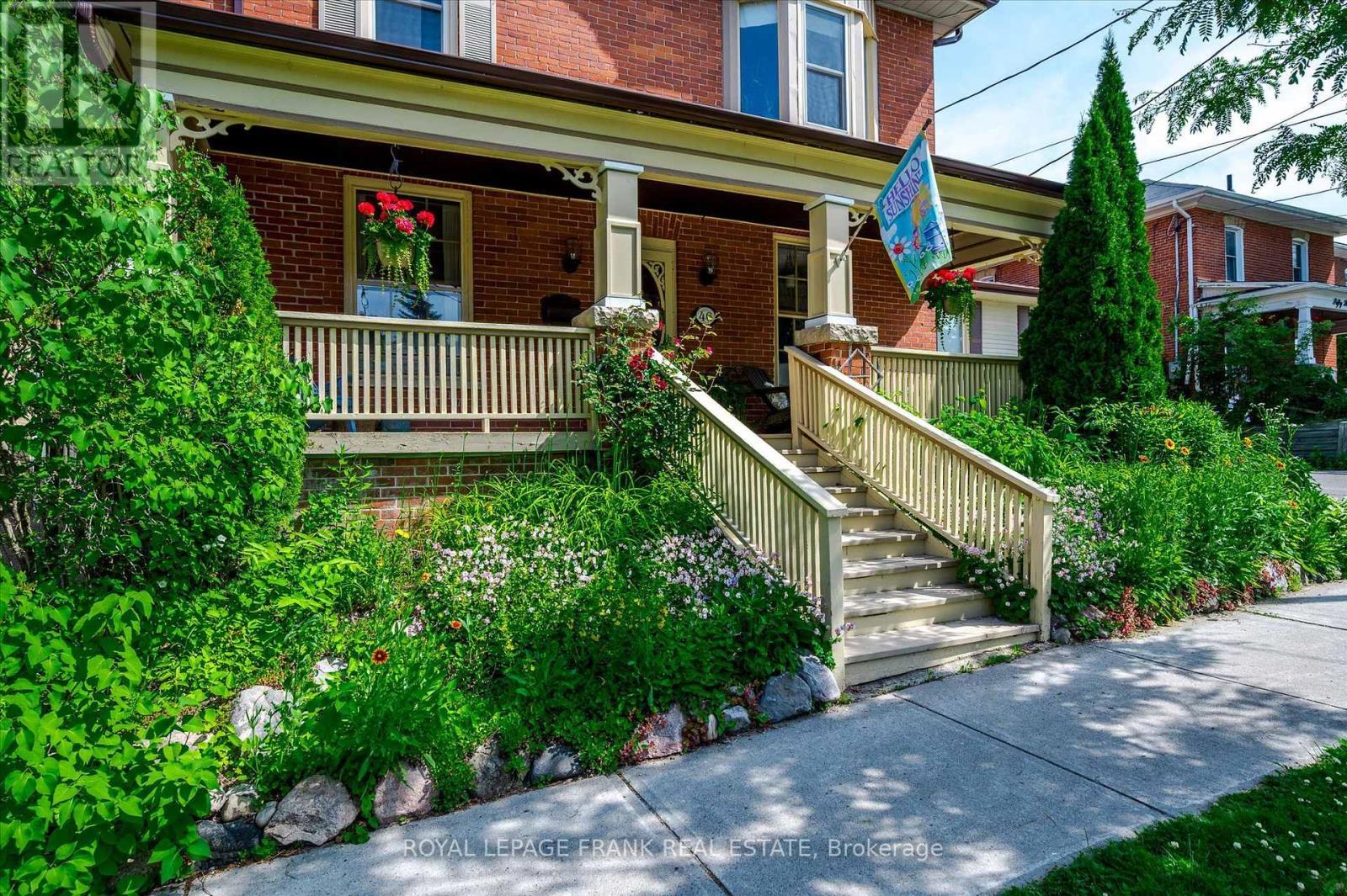 












46 SOPHIA STREET

,
Peterborough East (Central),




Ontario
K9H1E1

