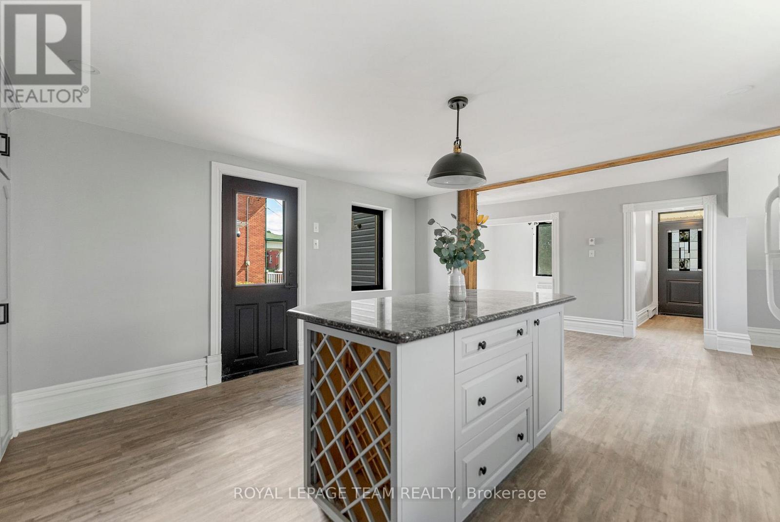 












47 BONNECHERE STREET N

,
Renfrew,




Ontario
K7V1Y8

