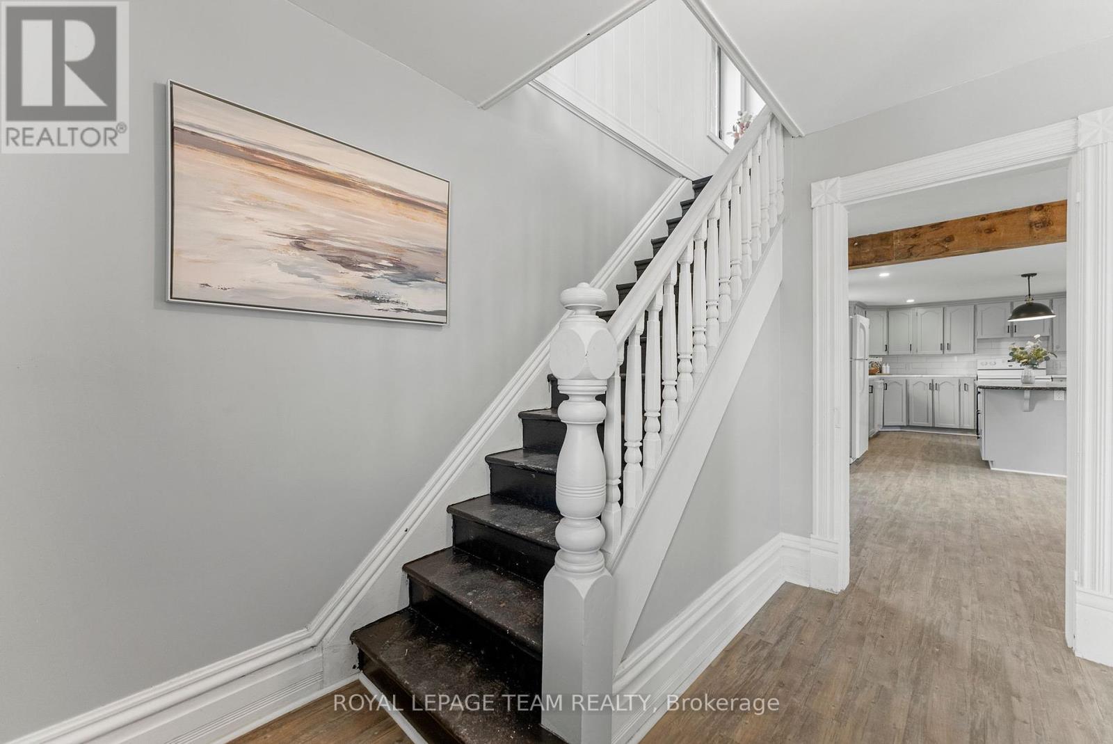 












47 BONNECHERE STREET N

,
Renfrew,




Ontario
K7V1Y8

