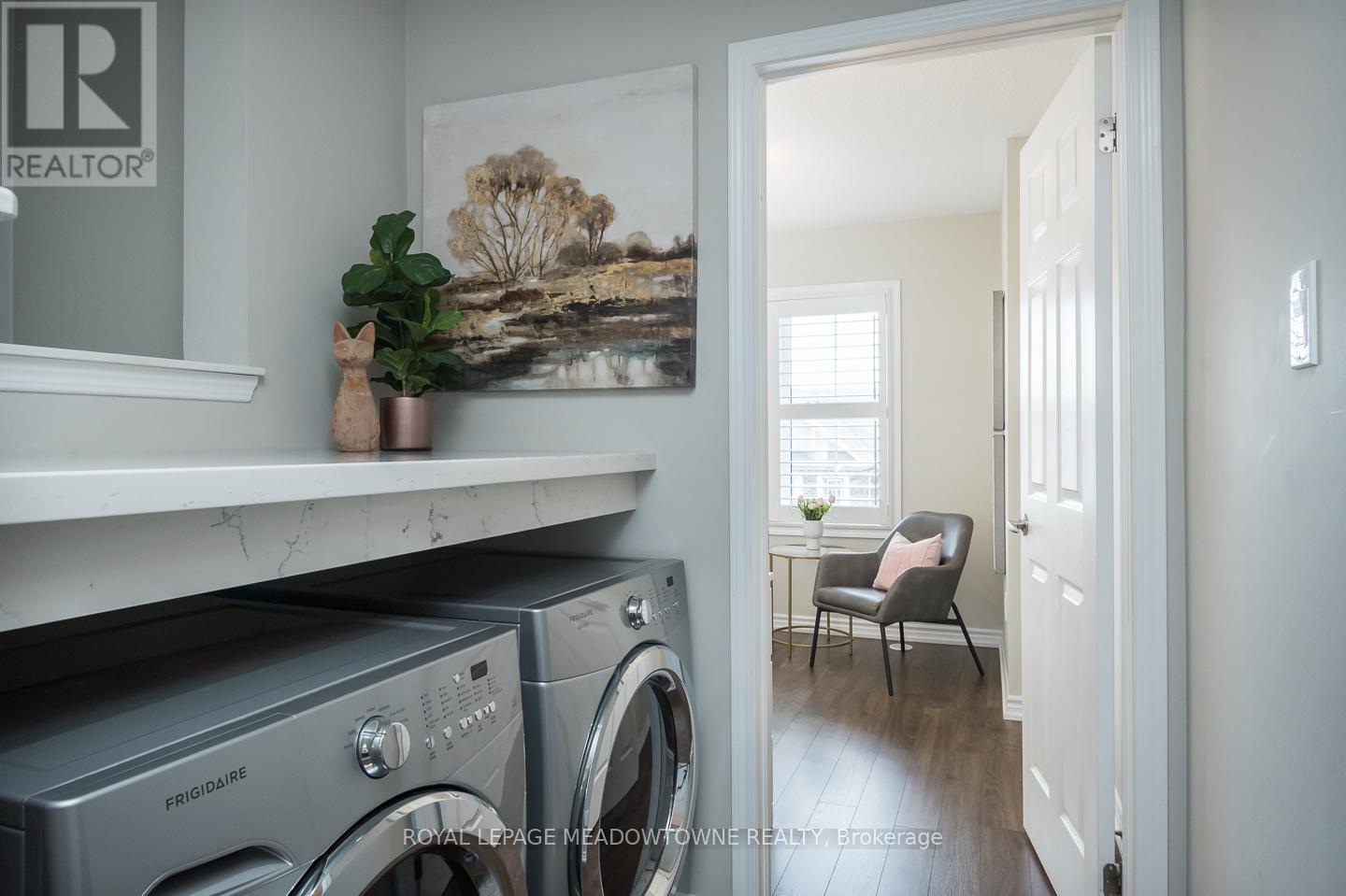 












298 REIS PLACE

,
Milton,




Ontario
L9E0A9

