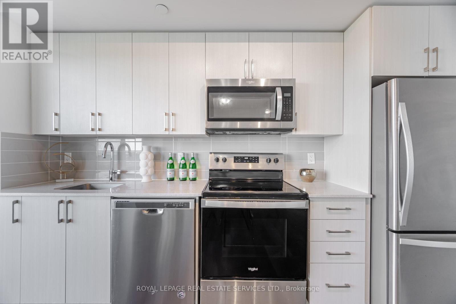 












2005 - 3121 SHEPPARD AVENUE E

,
Toronto,




Ontario
M1T0B6

