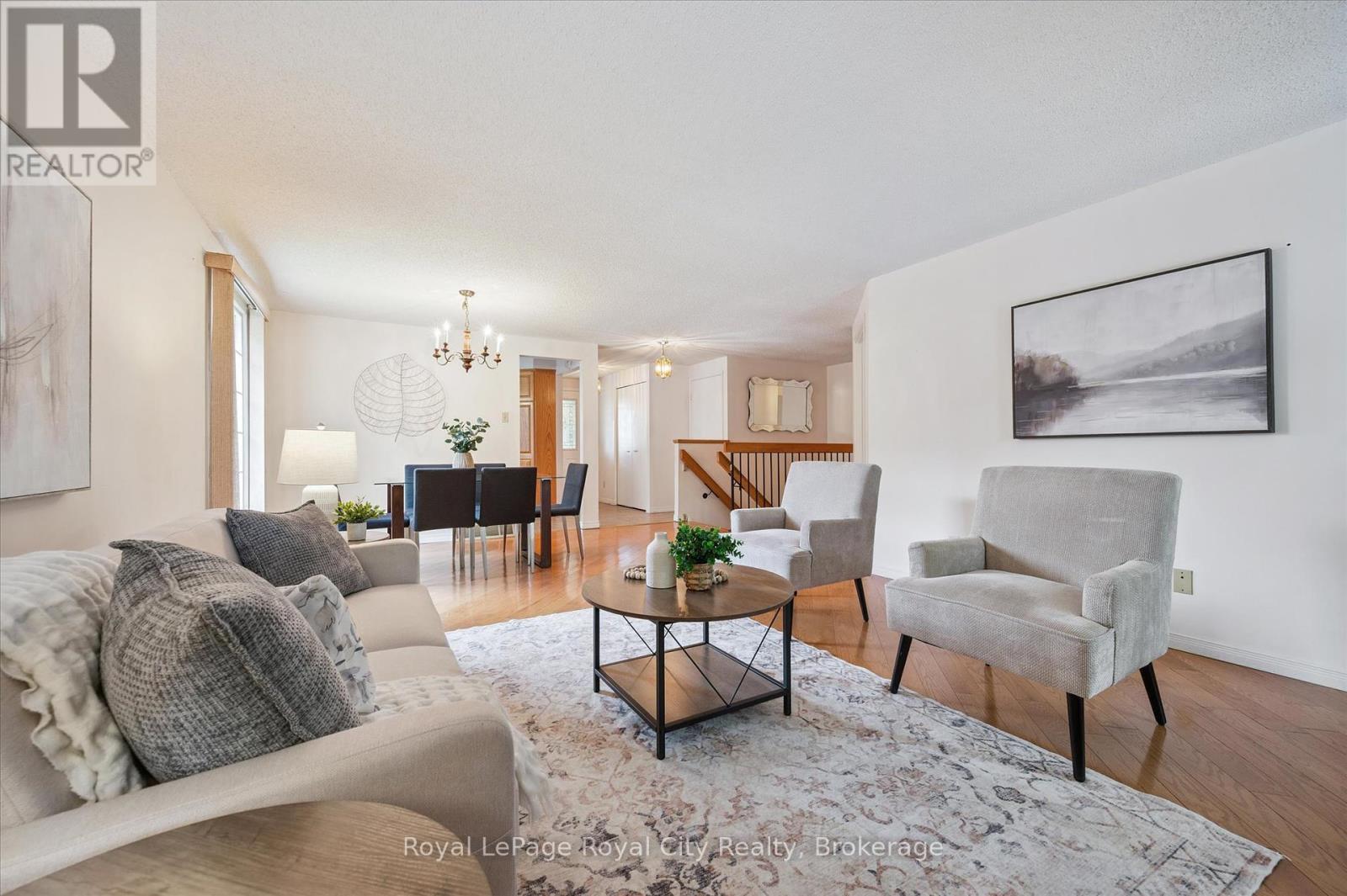 












15 JODI PLACE

,
Guelph (Willow West/Sugarbush/West Acres),




Ontario
N1H7R1

