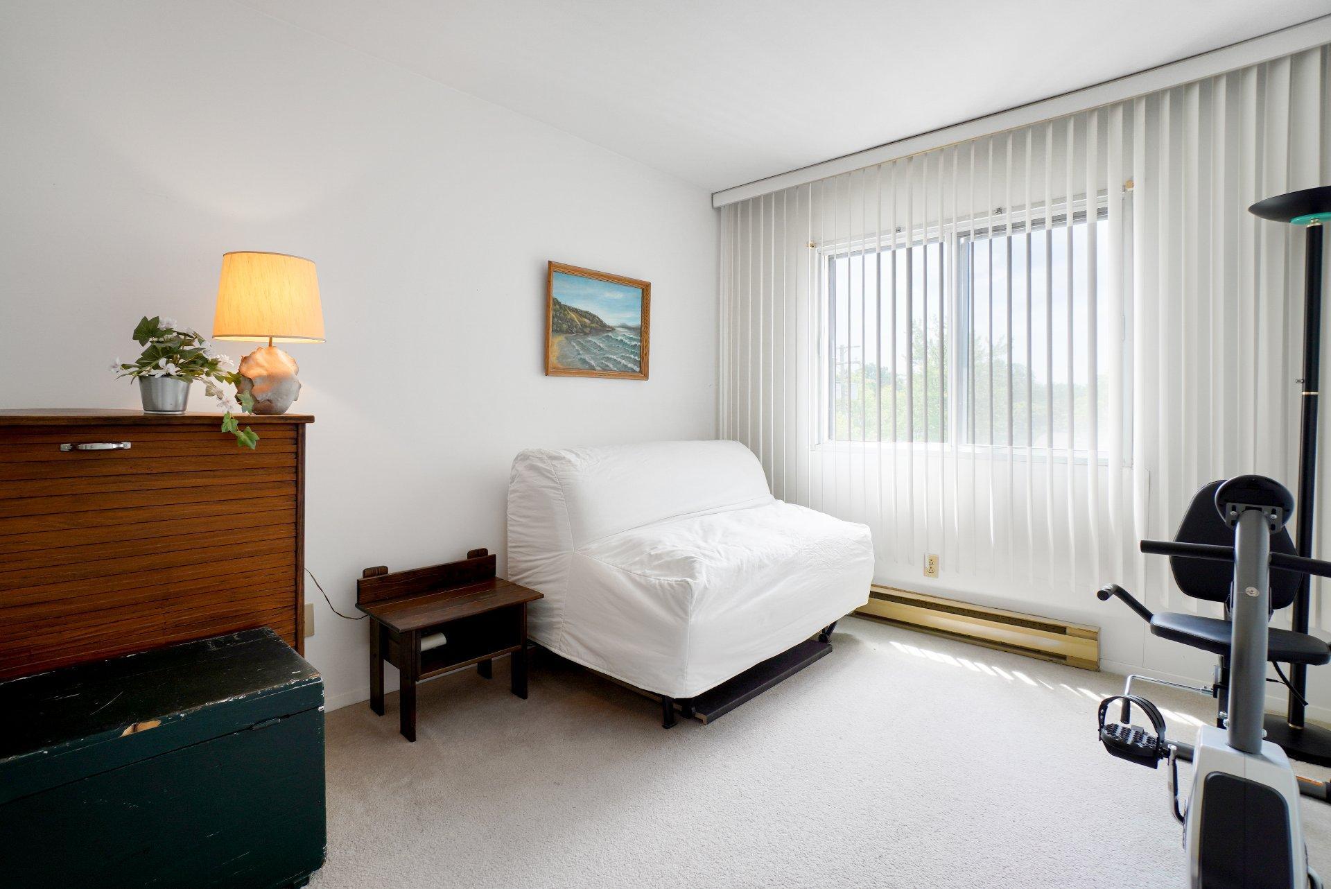 









4190


Boul. St-Jean

, 301,
Dollard-des-Ormeaux,




QC
H9G1X5

