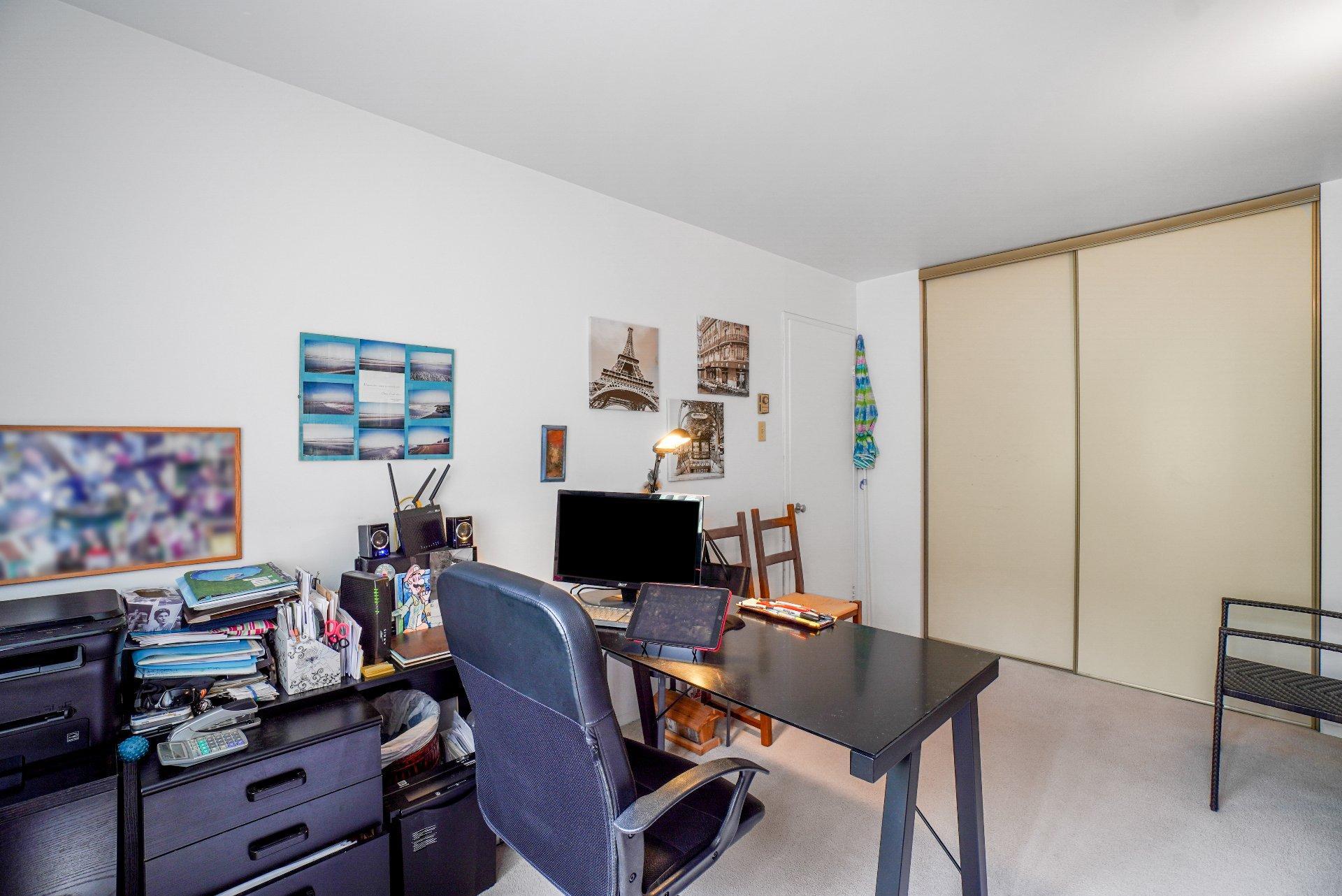 









4190


Boul. St-Jean

, 301,
Dollard-des-Ormeaux,




QC
H9G1X5

