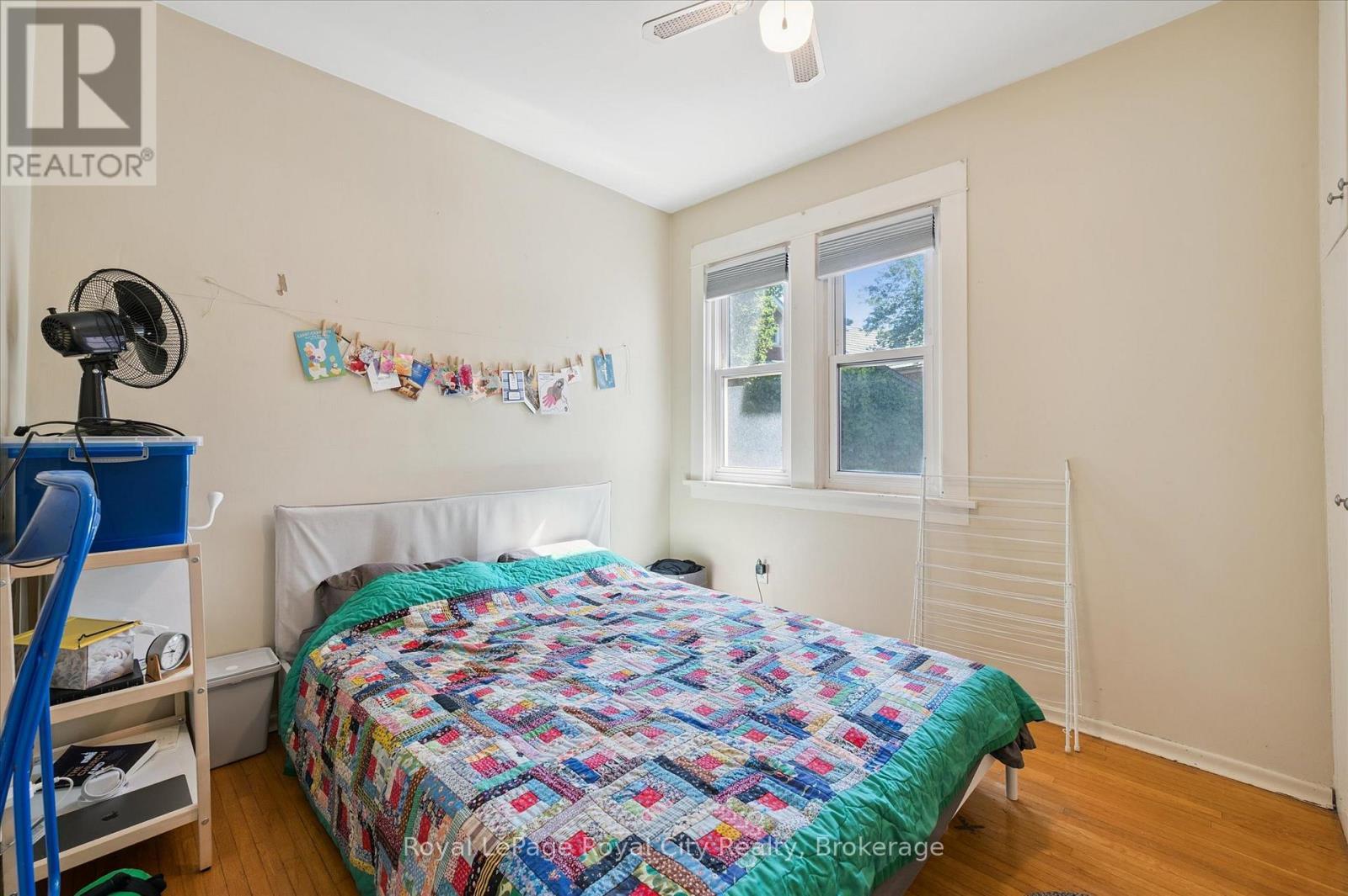 












33 ERAMOSA ROAD

,
Guelph (St. George's),




Ontario
N1E2L4

