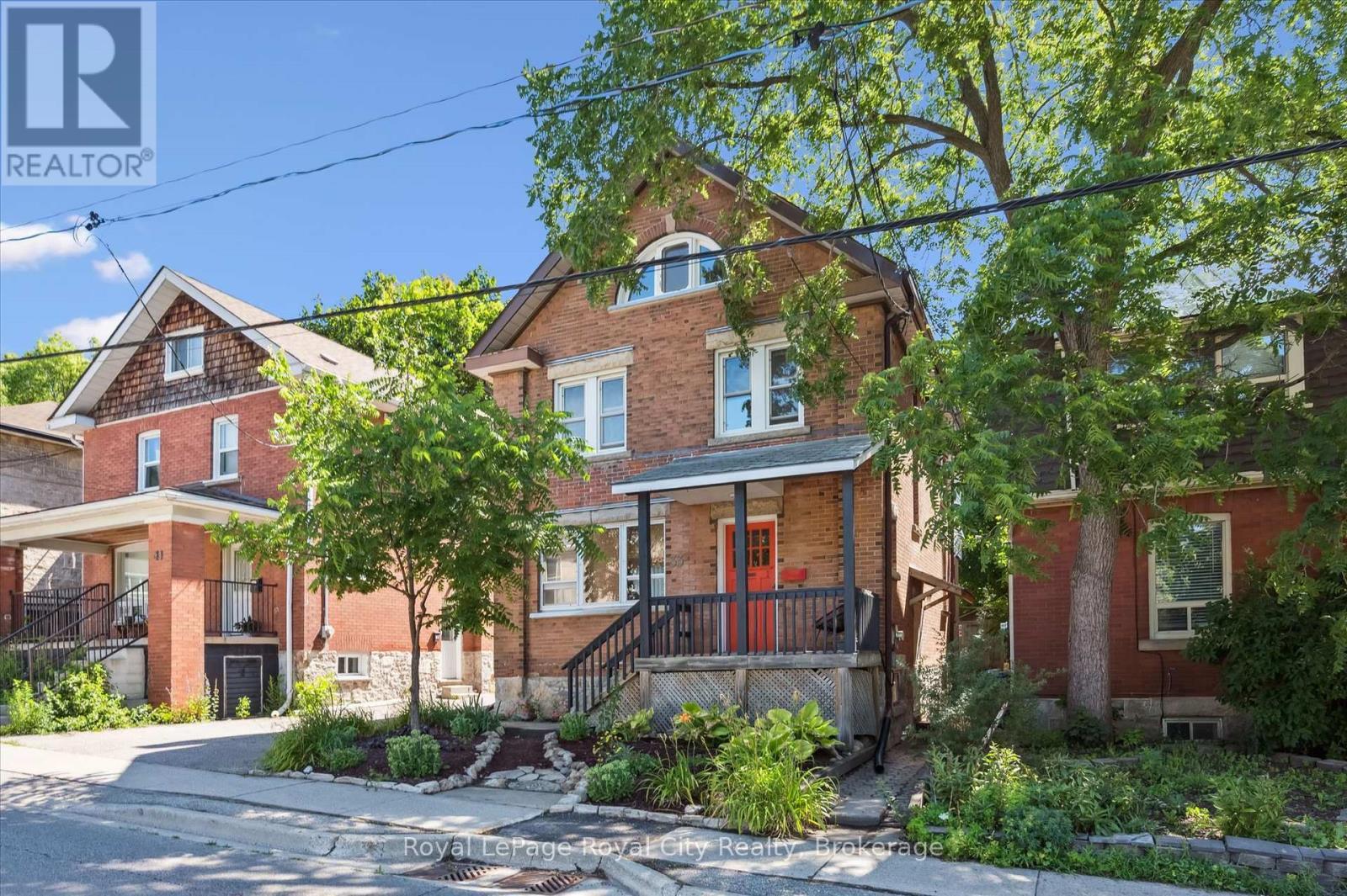 












33 ERAMOSA ROAD

,
Guelph (St. George's),




Ontario
N1E2L4

