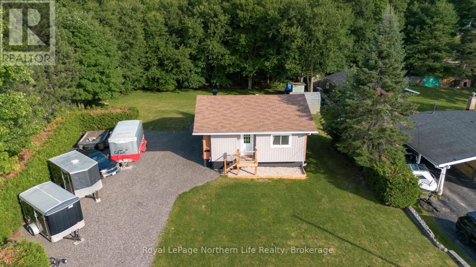 












162 FRANCIS AVENUE

,
North Bay (Airport),




Ontario
P1C1B2

