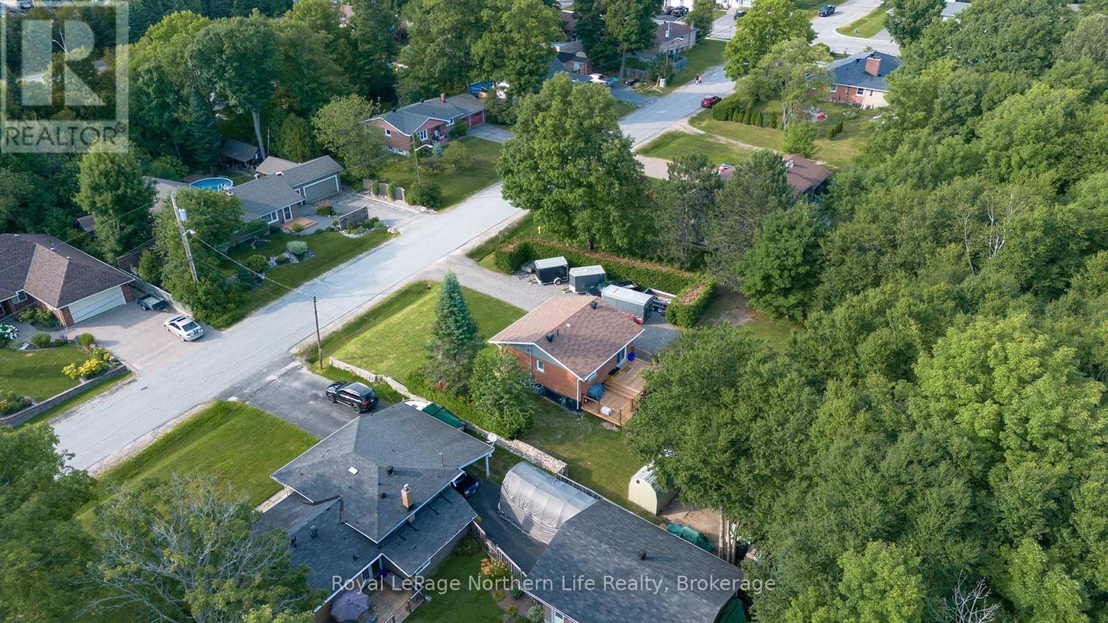 












162 FRANCIS AVENUE

,
North Bay (Airport),




Ontario
P1C1B2

