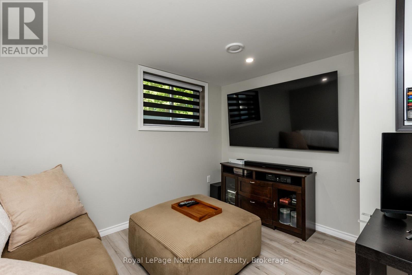 












162 FRANCIS AVENUE

,
North Bay (Airport),




Ontario
P1C1B2

