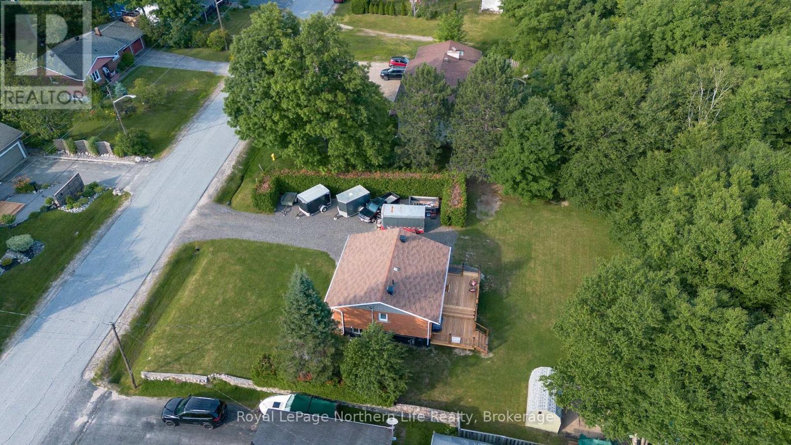 












162 FRANCIS AVENUE

,
North Bay (Airport),




Ontario
P1C1B2

