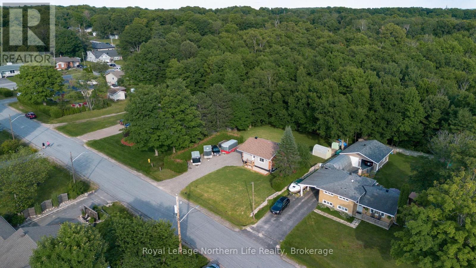 












162 FRANCIS AVENUE

,
North Bay (Airport),




Ontario
P1C1B2

