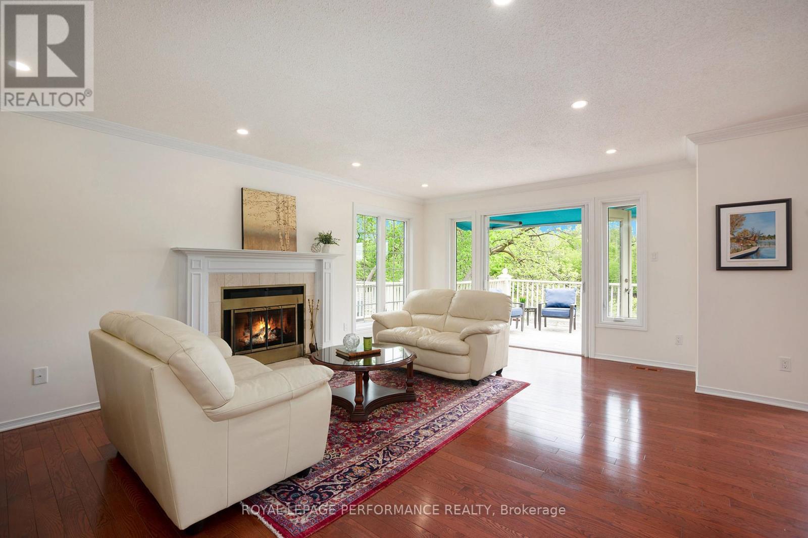 












81 WATERFORD DRIVE

,
Ottawa,




Ontario
K2E7V4

