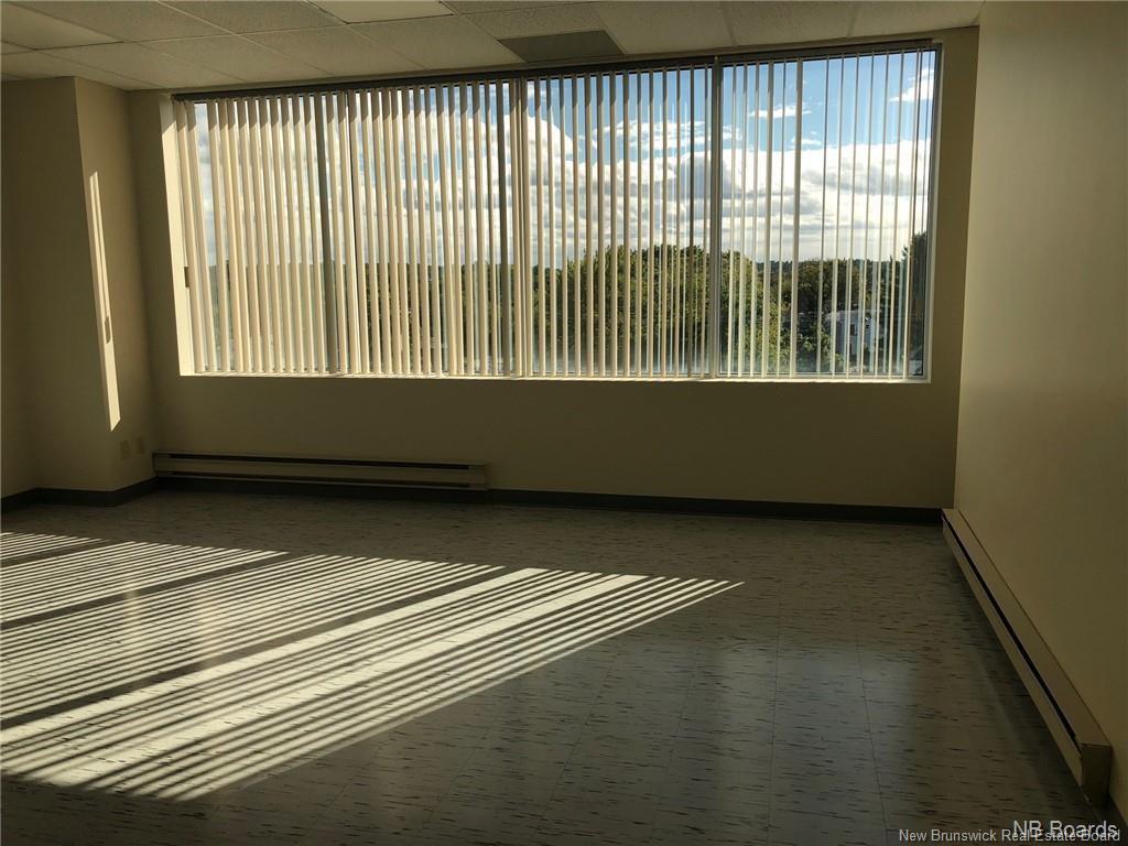









275


Main

ST,
Bathurst,




NB
E2A 1A9

