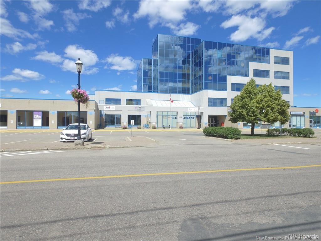 









275


Main

ST,
Bathurst,




NB
E2A 1A9

