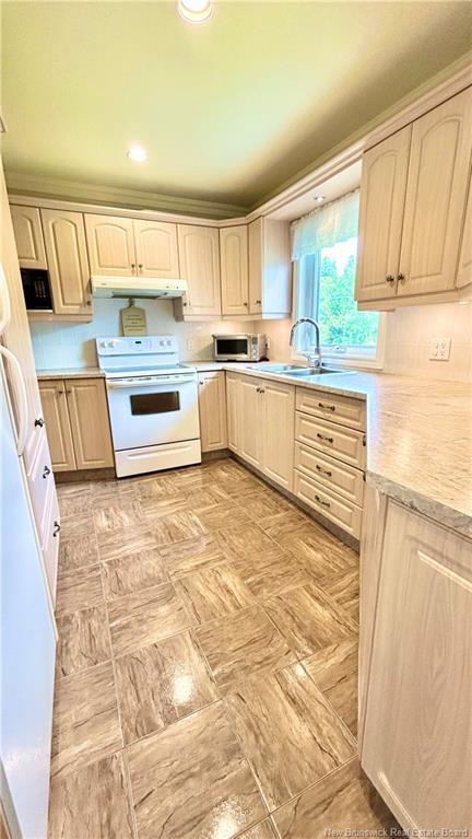 









61


Saint-Simon

,
Caraquet,




NB
E1W 1B3

