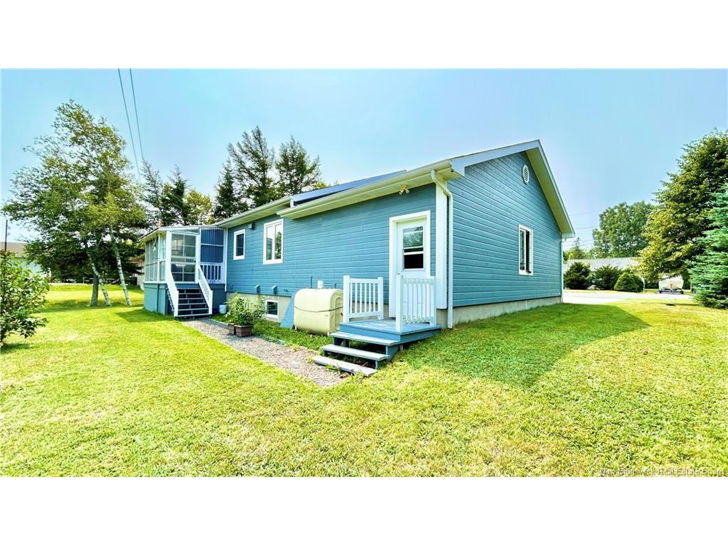









61


Saint-Simon

,
Caraquet,




NB
E1W 1B3

