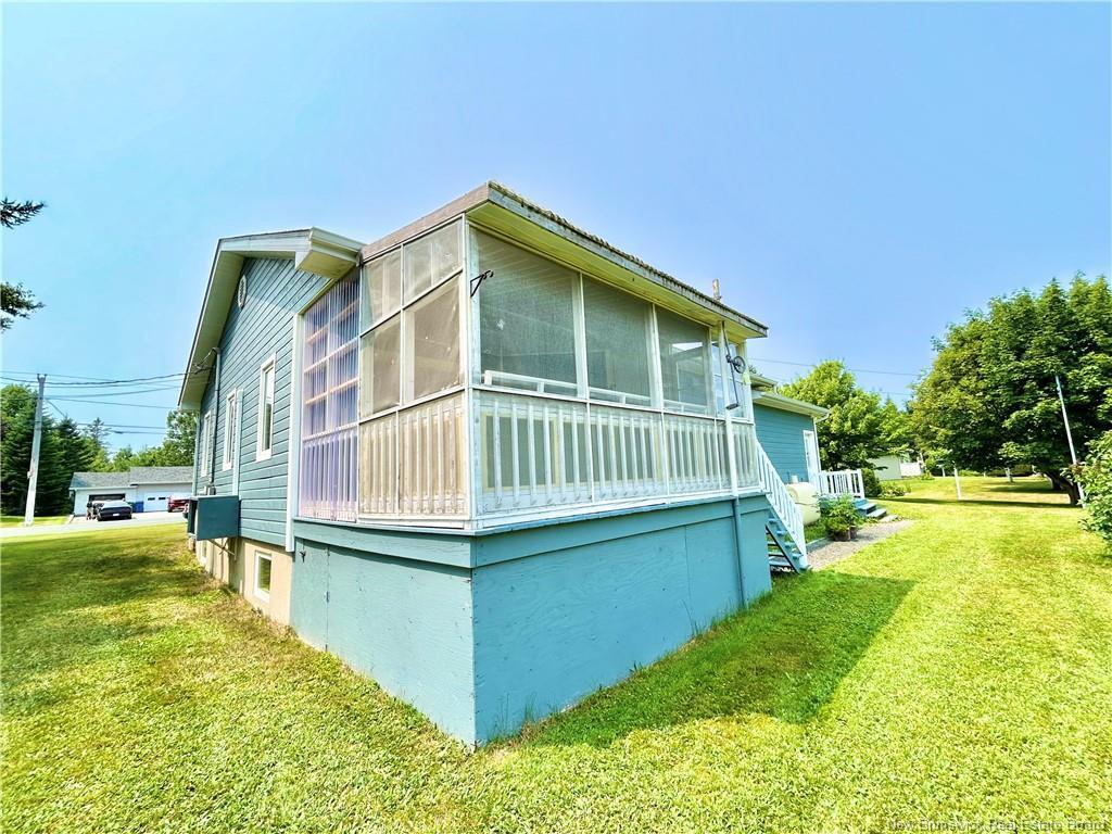 









61


Saint-Simon

,
Caraquet,




NB
E1W 1B3

