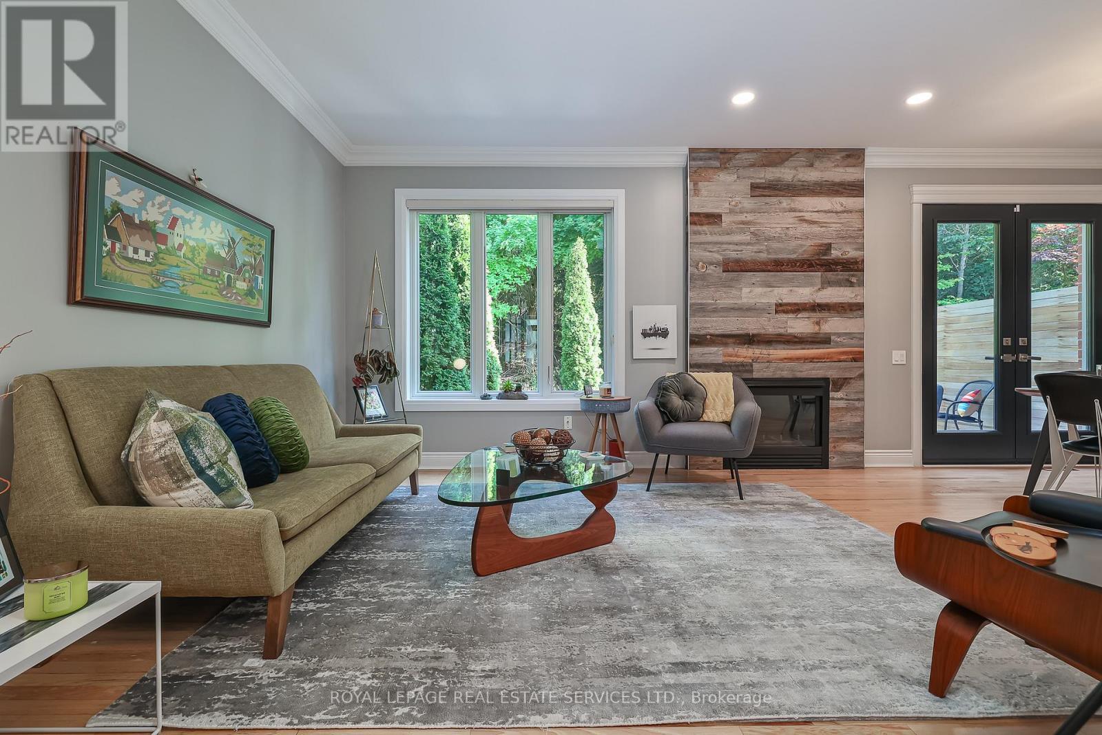 












116 WESTBURY COURT

,
Richmond Hill,




Ontario
L4S2L3

