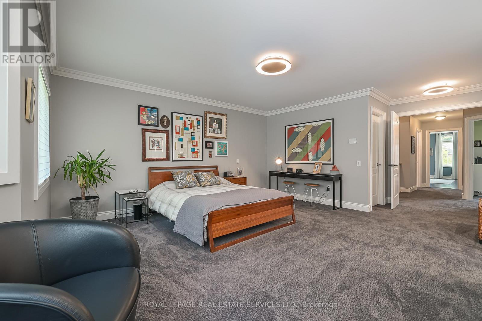 












116 WESTBURY COURT

,
Richmond Hill,




Ontario
L4S2L3

