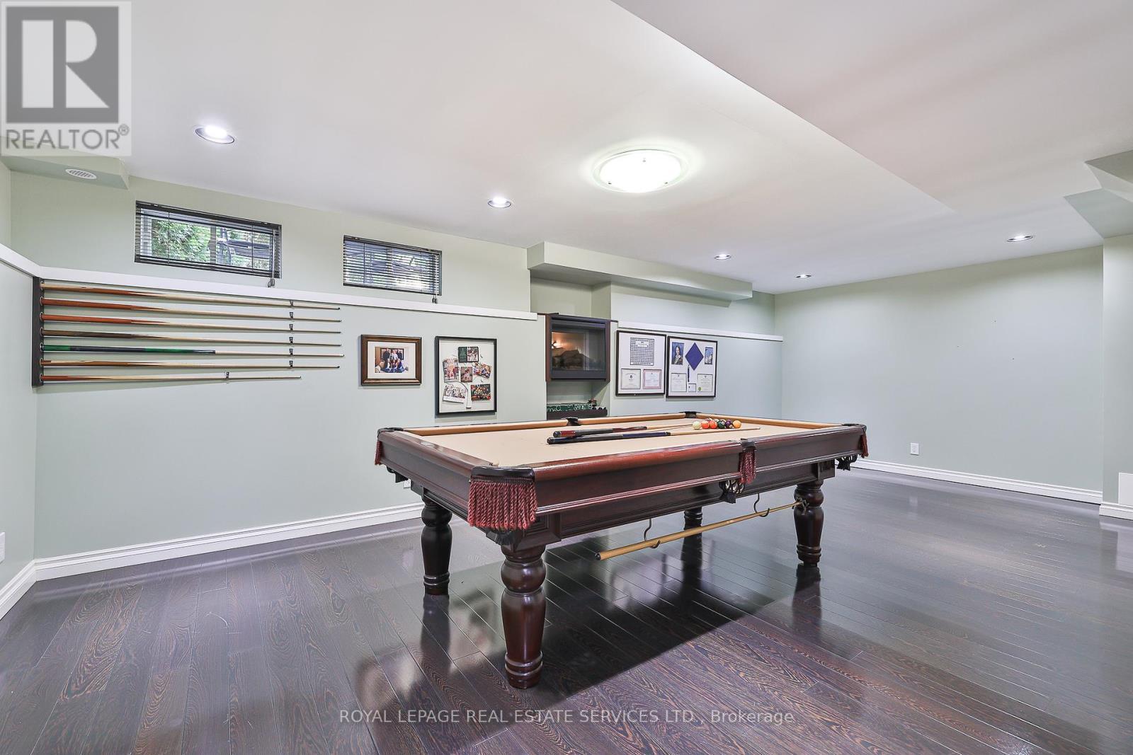 












116 WESTBURY COURT

,
Richmond Hill,




Ontario
L4S2L3

