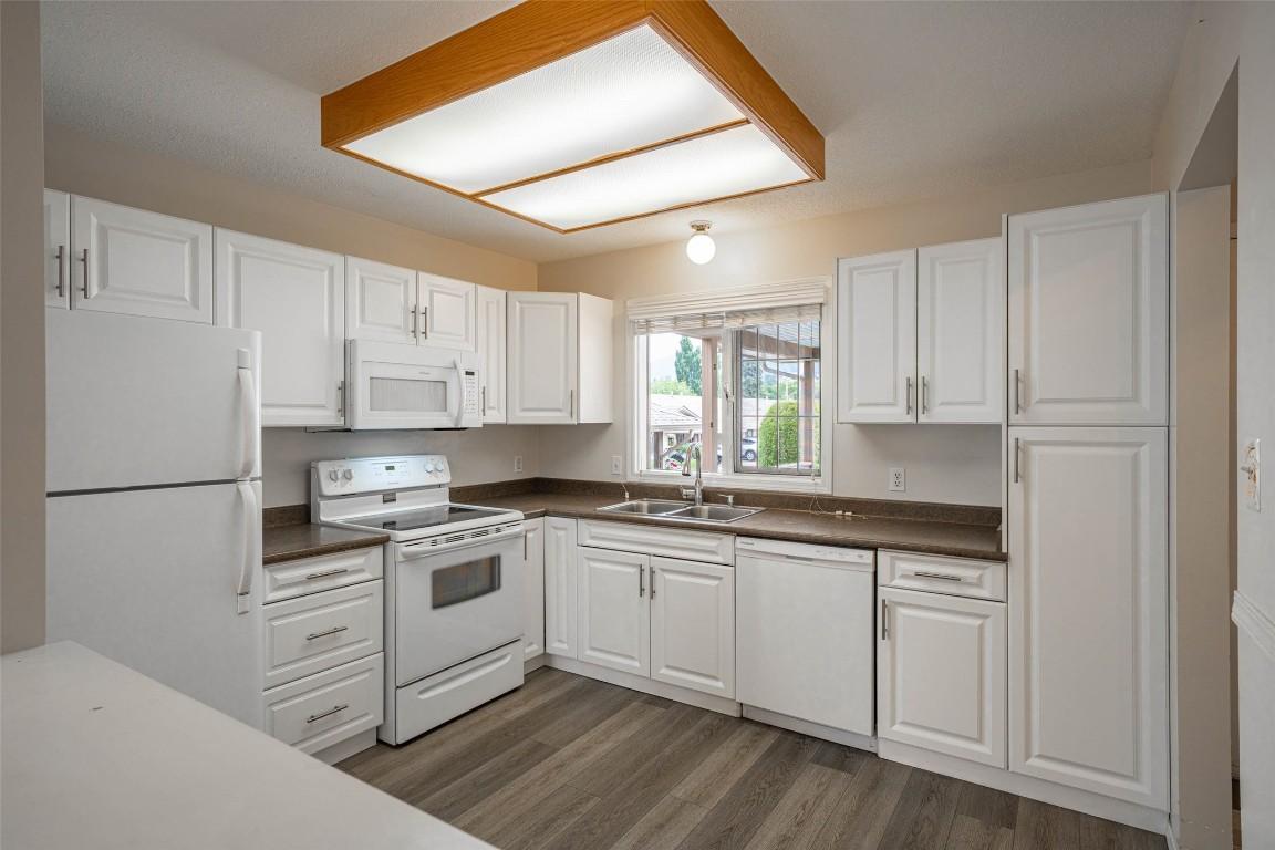 









3930


20th

Street, 20,
Vernon,




BC
V1T 4C9

