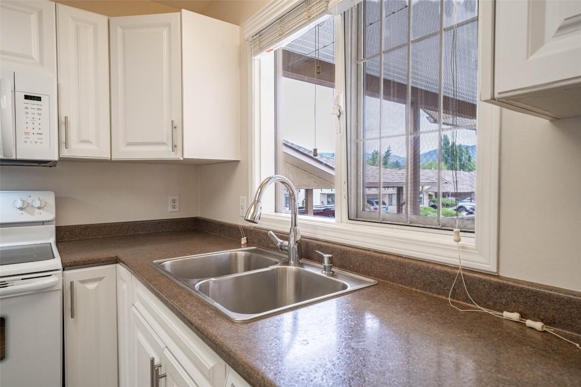 









3930


20th

Street, 20,
Vernon,




BC
V1T 4C9

