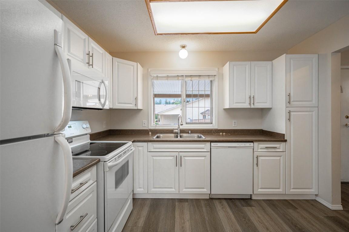 









3930


20th

Street, 20,
Vernon,




BC
V1T 4C9

