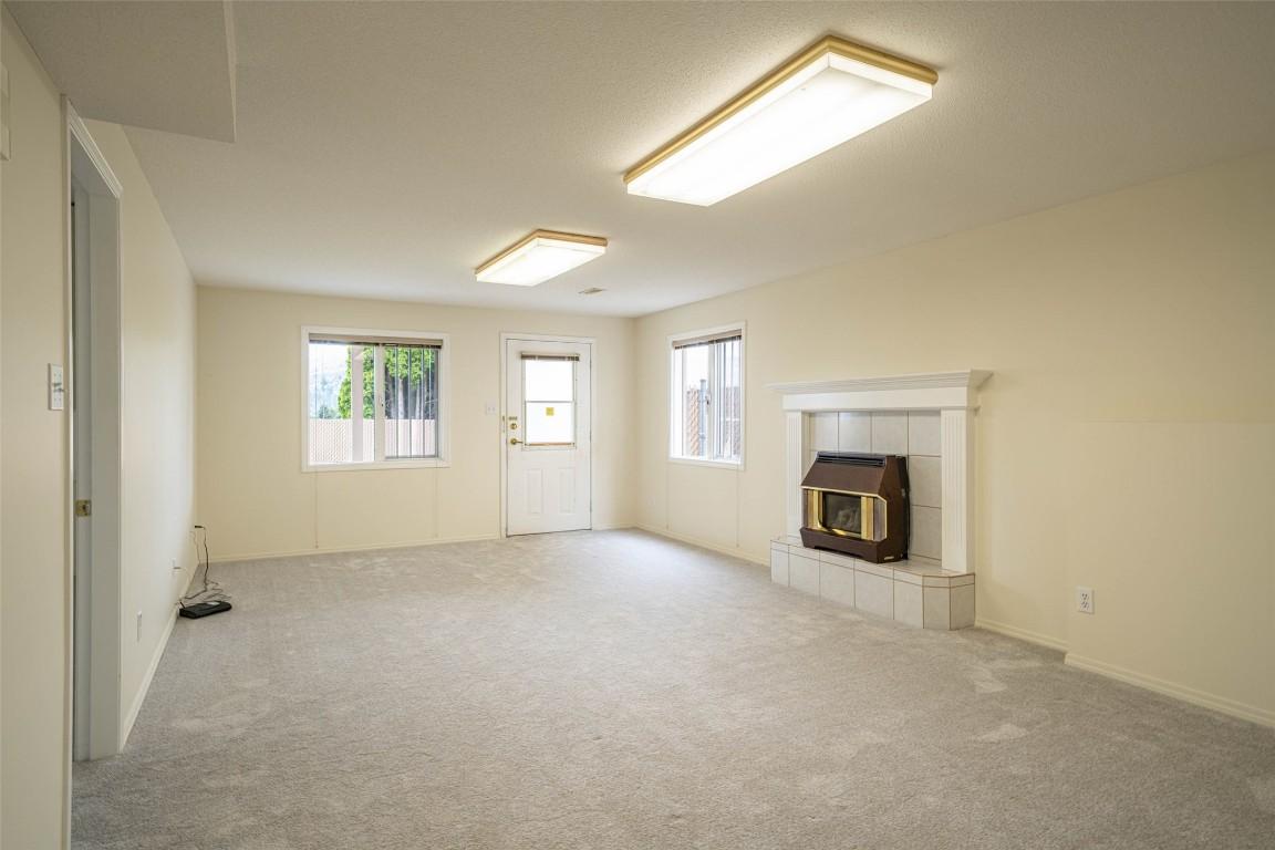 









3930


20th

Street, 20,
Vernon,




BC
V1T 4C9

