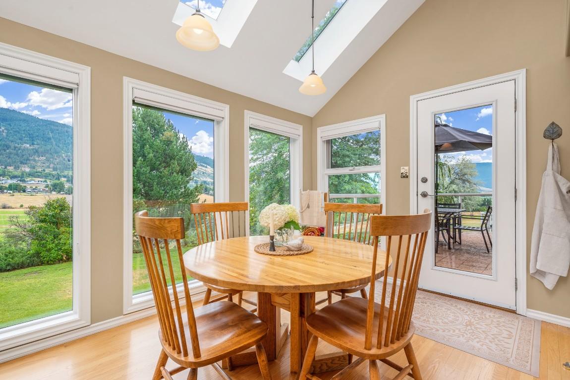 









803


Shantz

Road,
Vernon,




BC
V1T 8J8

