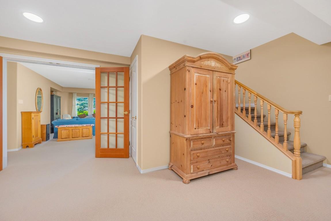 









803


Shantz

Road,
Vernon,




BC
V1T 8J8

