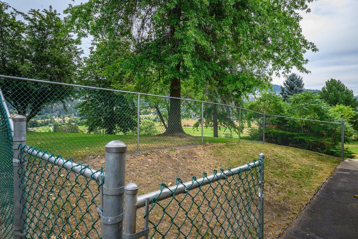 









803


Shantz

Road,
Vernon,




BC
V1T 8J8


