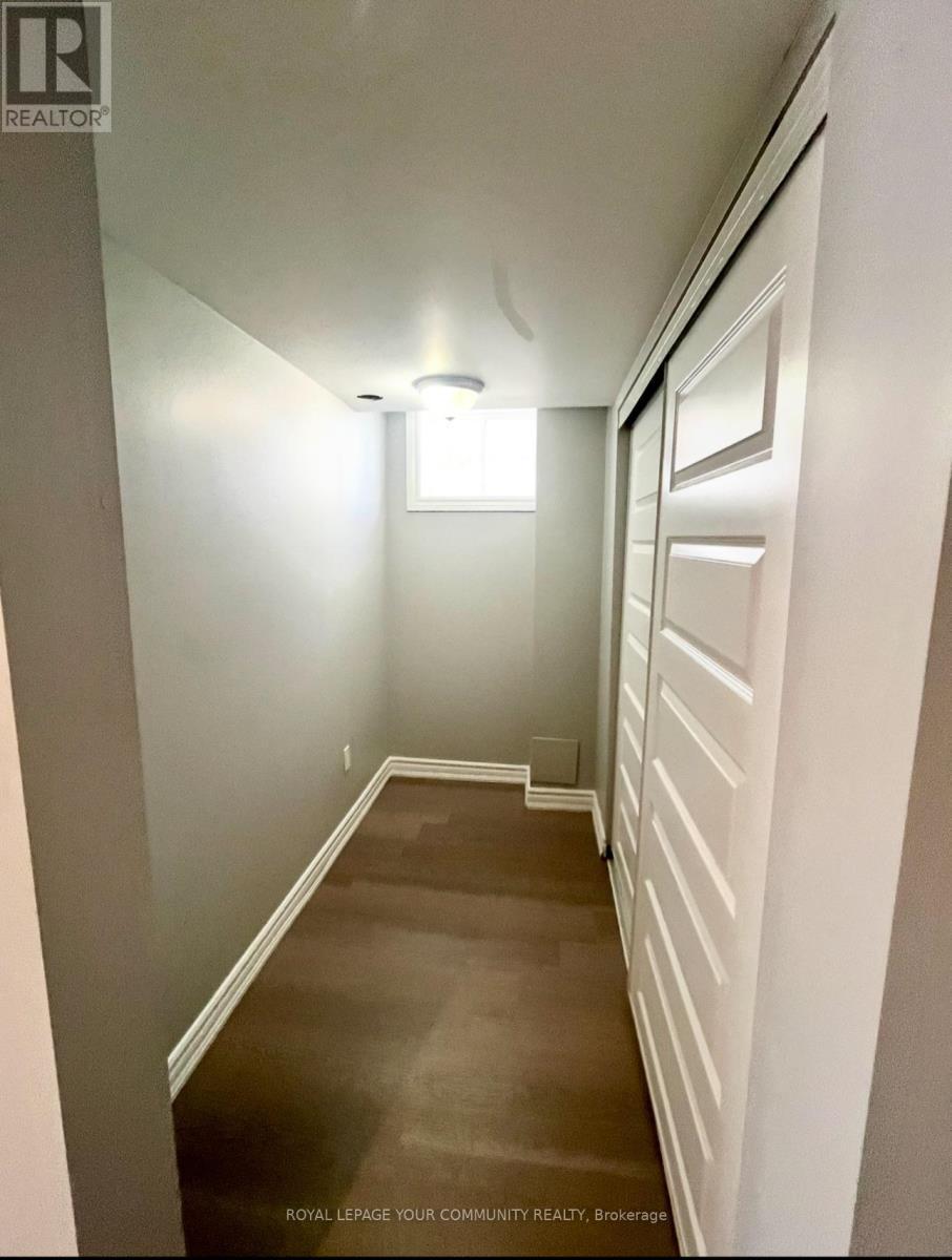 












BASEMENT - 1385 HUNTER STREET

,
Innisfil,




Ontario
L9S0H5

