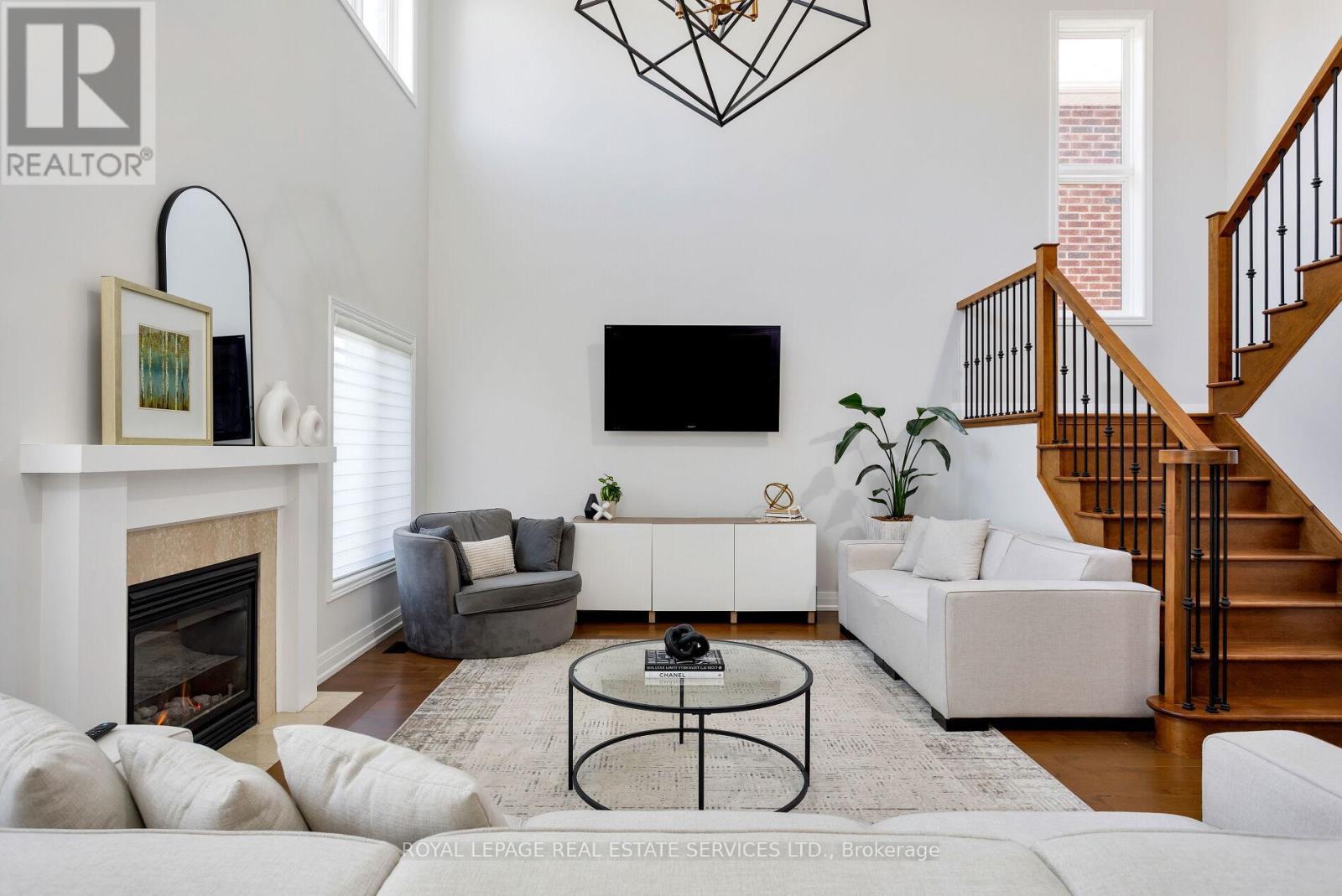 












3456 LIPTAY AVENUE

,
Oakville,




Ontario
L6M0M7

