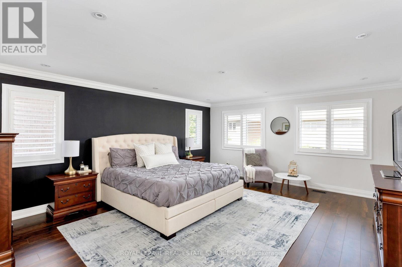 












3456 LIPTAY AVENUE

,
Oakville,




Ontario
L6M0M7


